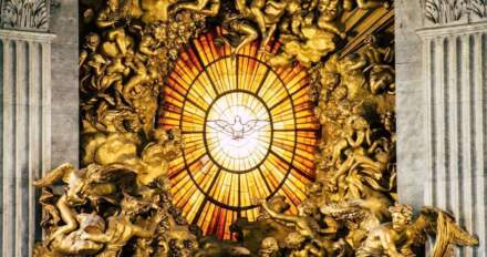 El Baldaquino y Altar del Bernini en la Basílica de San Pedro